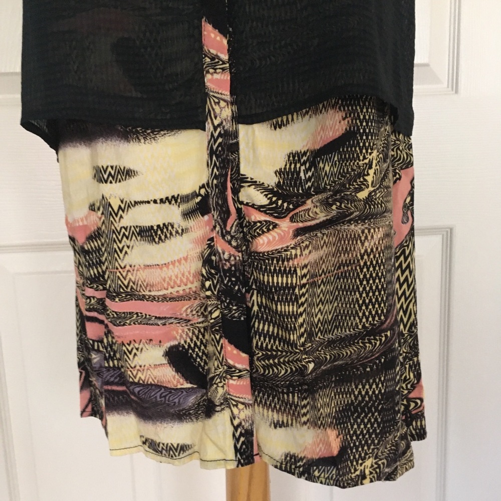 Volcom • Layered Pattern Mini Dress - Picture 3 of 7